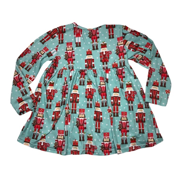 Nutcracker Printed Boutique Style Top size 8 - Picture 7 of 7